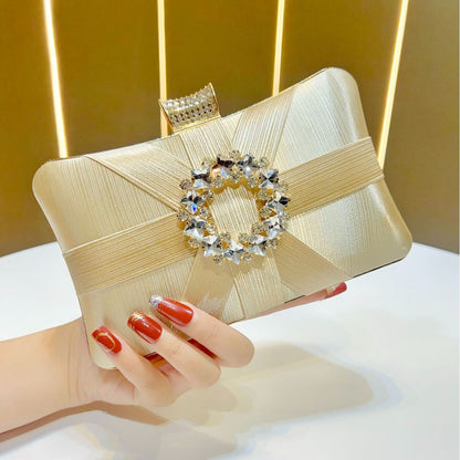 Dekorative Satin Abend-Clutch