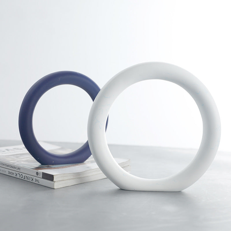 Moderne Minimalistische Dekorative Ring Skulptur
