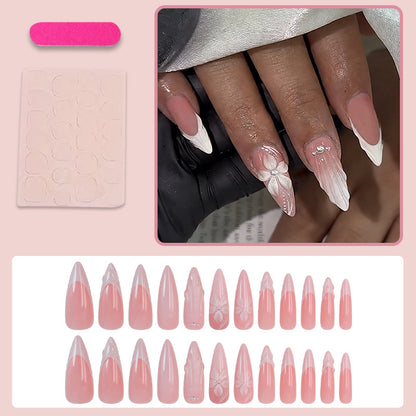 Kunstnagelset mit eleganten 3D-Blütenverzierungen Brehn