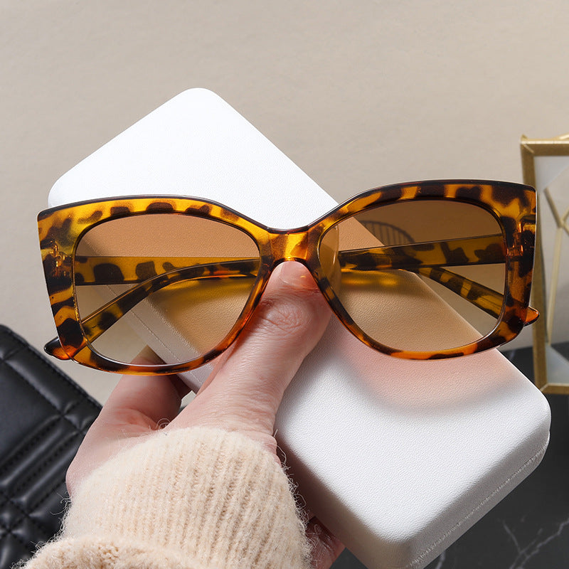 Damen Modische Cat-Eye-Sonnenbrille mit modernem Design Brehn