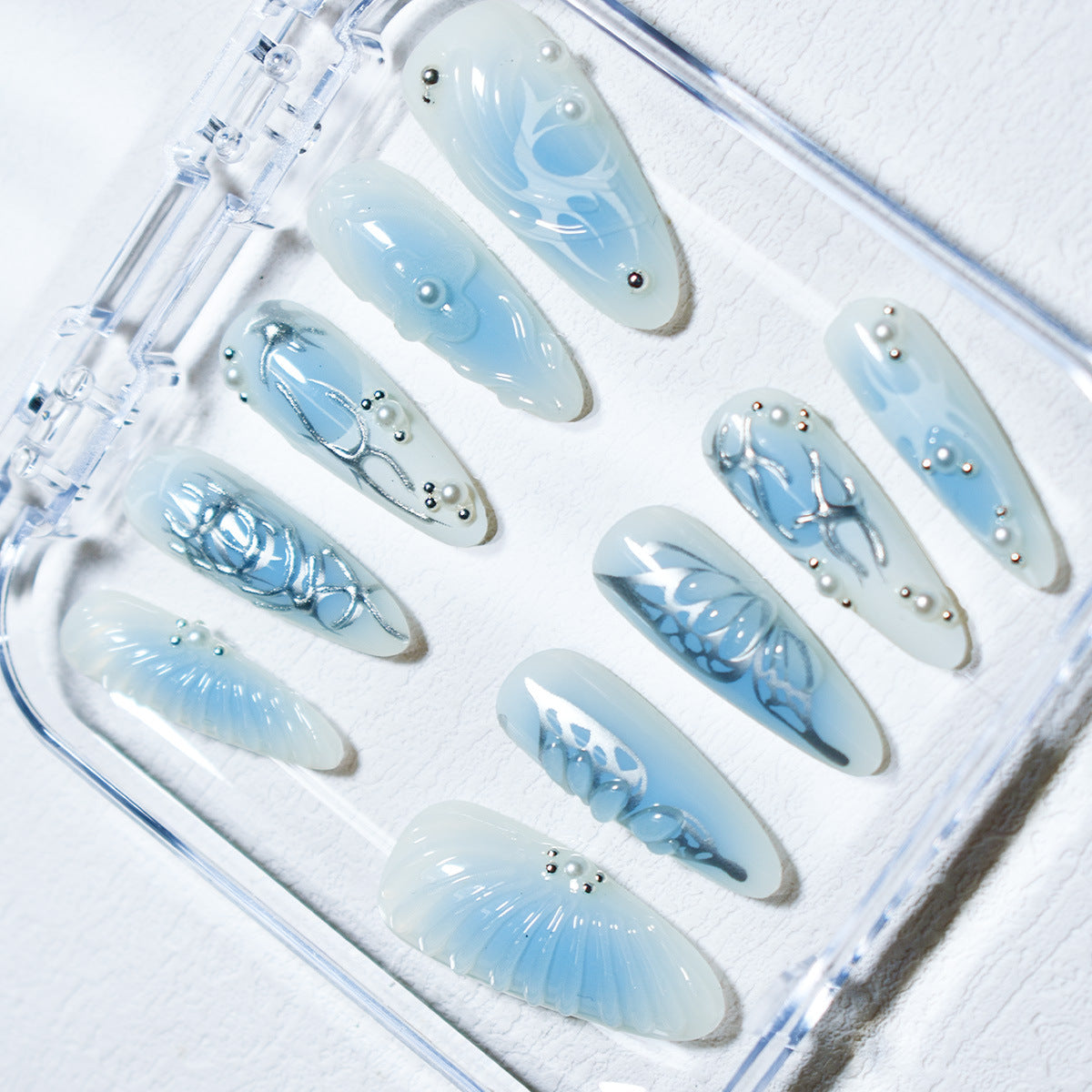 Künstlerisches 3D-Acryl-Nageldesign Brehn