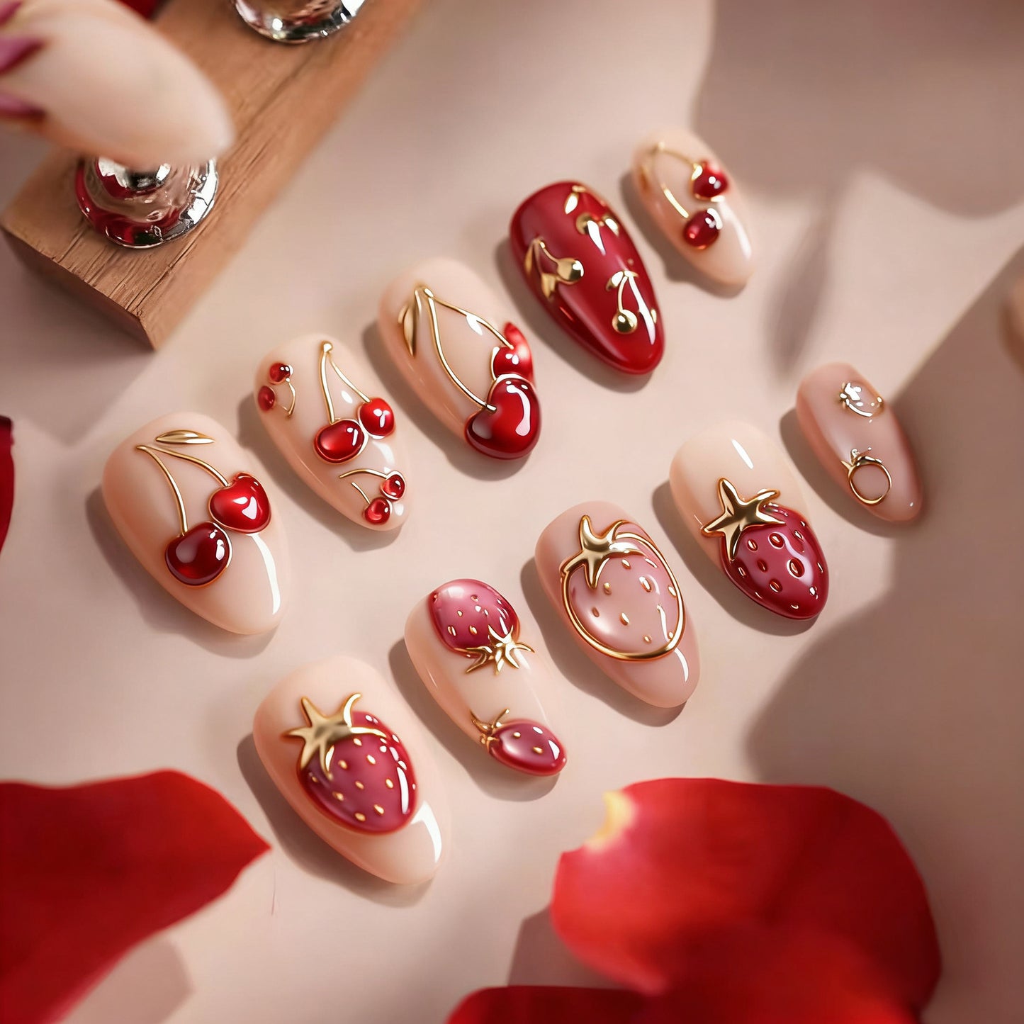 Künstlerisches Floral-Akzent Press-on-Nagelset Brehn