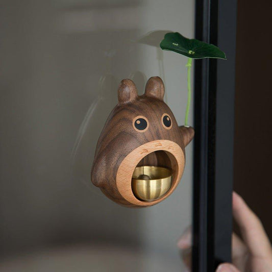 Handgefertigte Holz Totoro Türklingel mit Metallglocke | Brehn