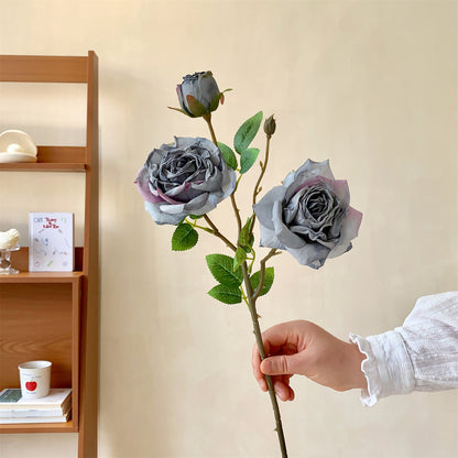 Realistische künstliche Rosenstängel