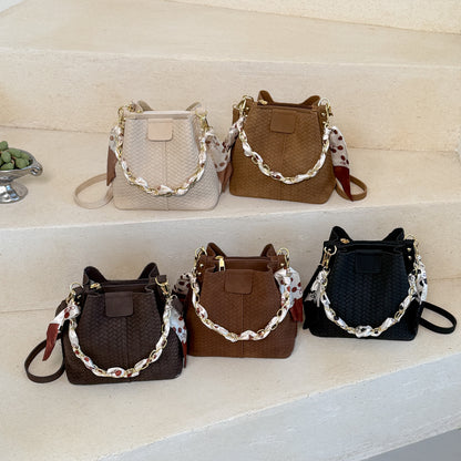 Gewebte Bucket-Stil Handtasche
