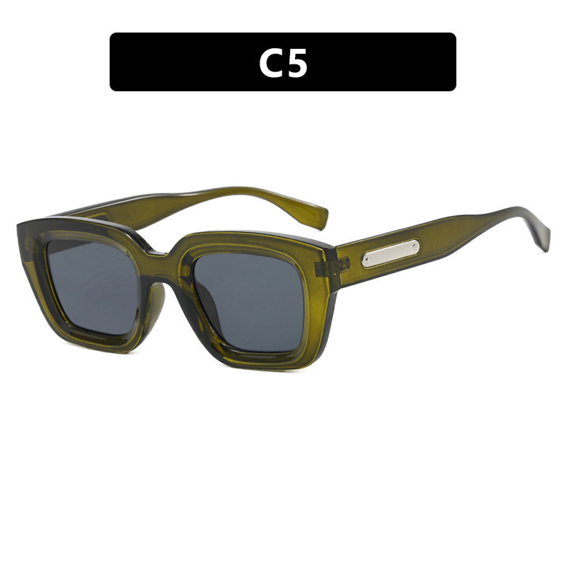 Damen quadratische Sonnenbrille mit transparentem Rahmen und braunen Gläsern Brehn