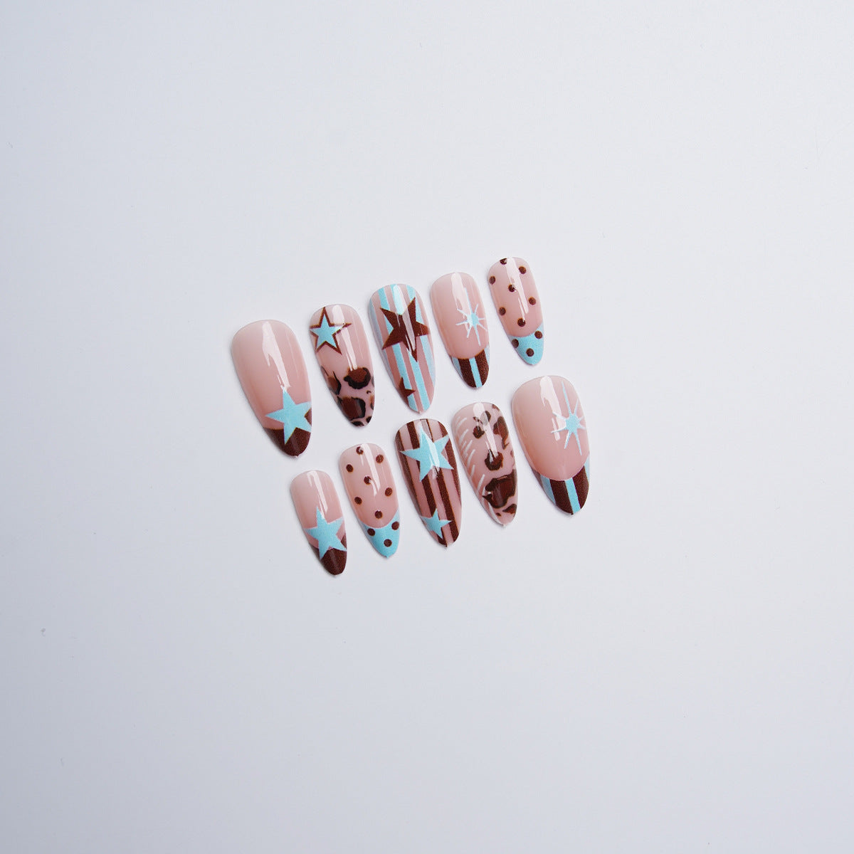 Glamouröse Nageldekorationen Brehn