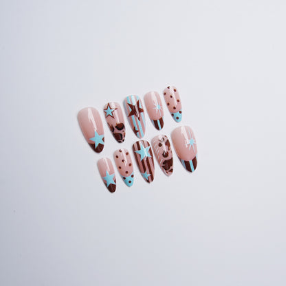 Glamouröse Nageldekorationen Brehn