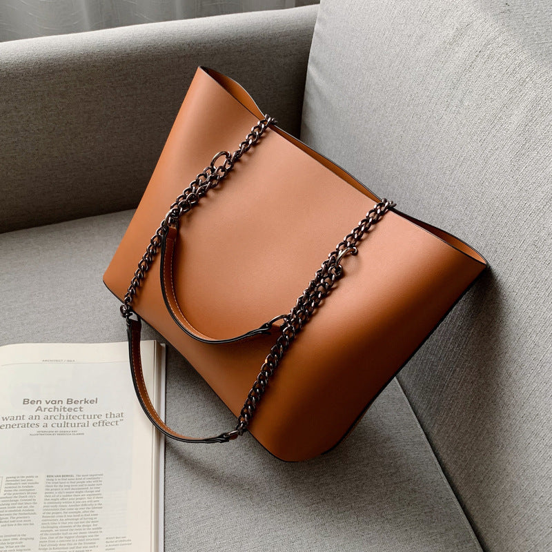 Elegante Schultertasche Im Minimalistischen Design Brehn