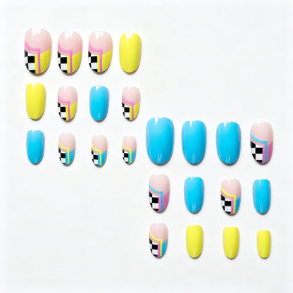Kreatives abstraktes Nageldesign