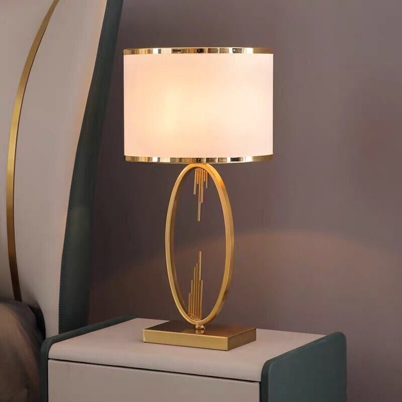 Elegante moderne Tischlampe