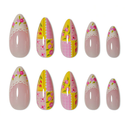Elegantes Blumendesign Press-On Nägel Set Brehn