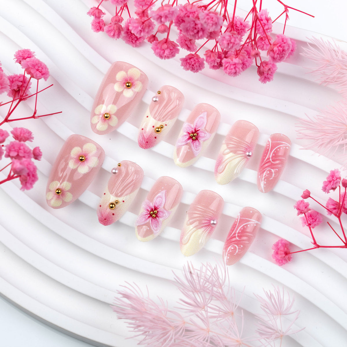 Exquisite Floral Press-On Nail Art Brehn