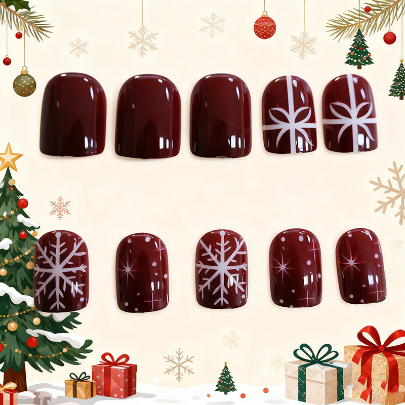Festliche Winter-Nagelkunst Brehn