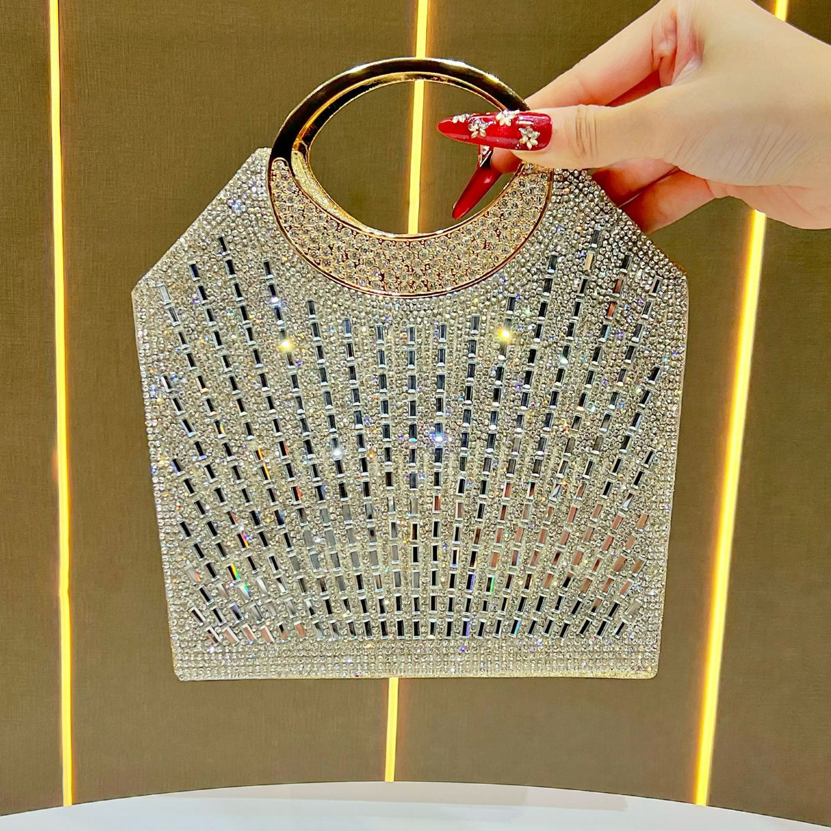 Statement Kristallbesetzte Abendhandtasche