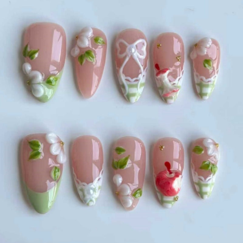 Künstlerisches Floral- und Stern-Applikationen Press-On Nagelset Brehn