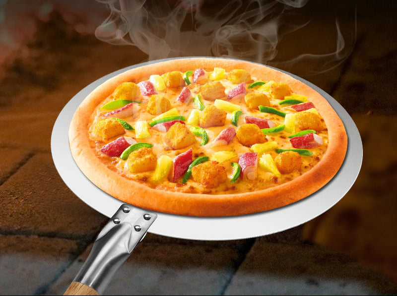 sortierte Größen runde Edelstahl-Pizzaschieber mit langen Holzgriffen Brehn