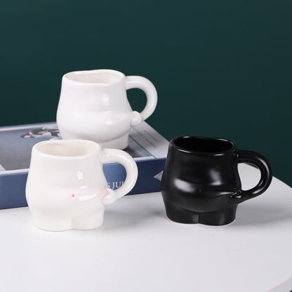 Verspielte Keramiktasse