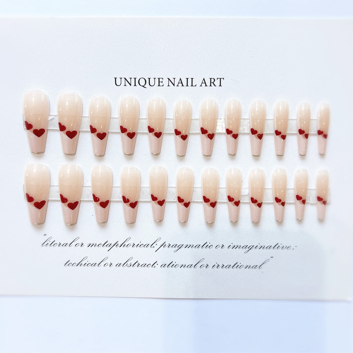Herz-dekorierte Press-On Nagelkunst Set