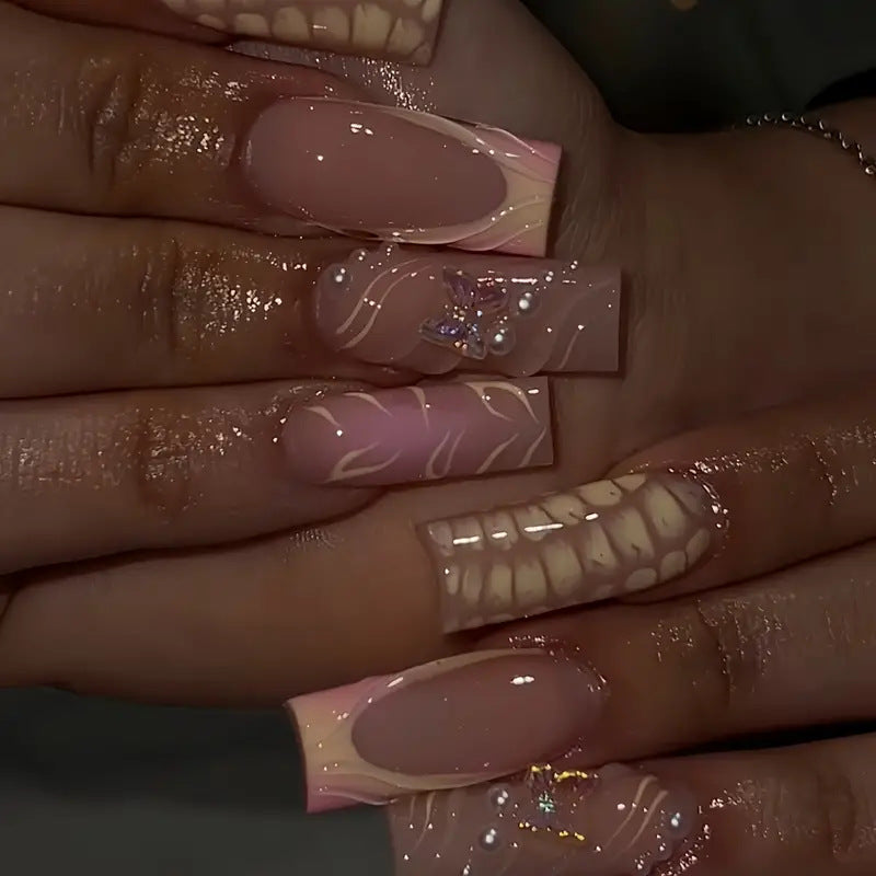 Chic 3D Floral Press-On Nail Art Brehn