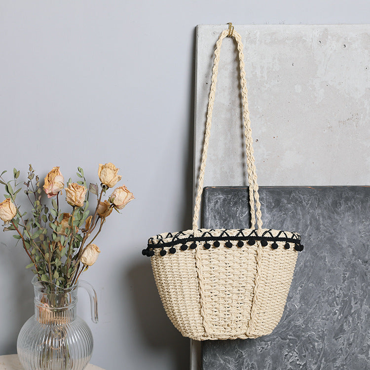 Feine Strandtasche mit Pompons Brehn
