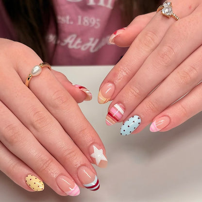 Kunstvolle Nagelkunst mit buntem Design Brehn