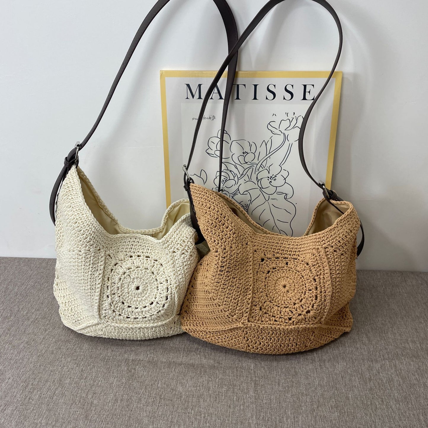 Handgeknüpfte Henkeltasche mit Lederdetails Brehn