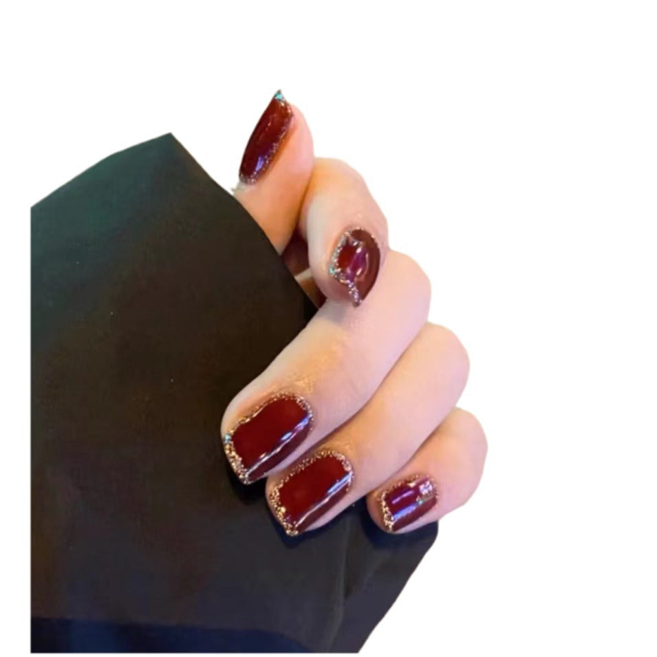 Elegante glänzende Gel-Nagelverlängerungen