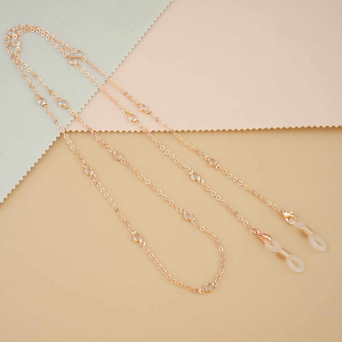 Eleganter Ketten-Brillenhalter Brehn