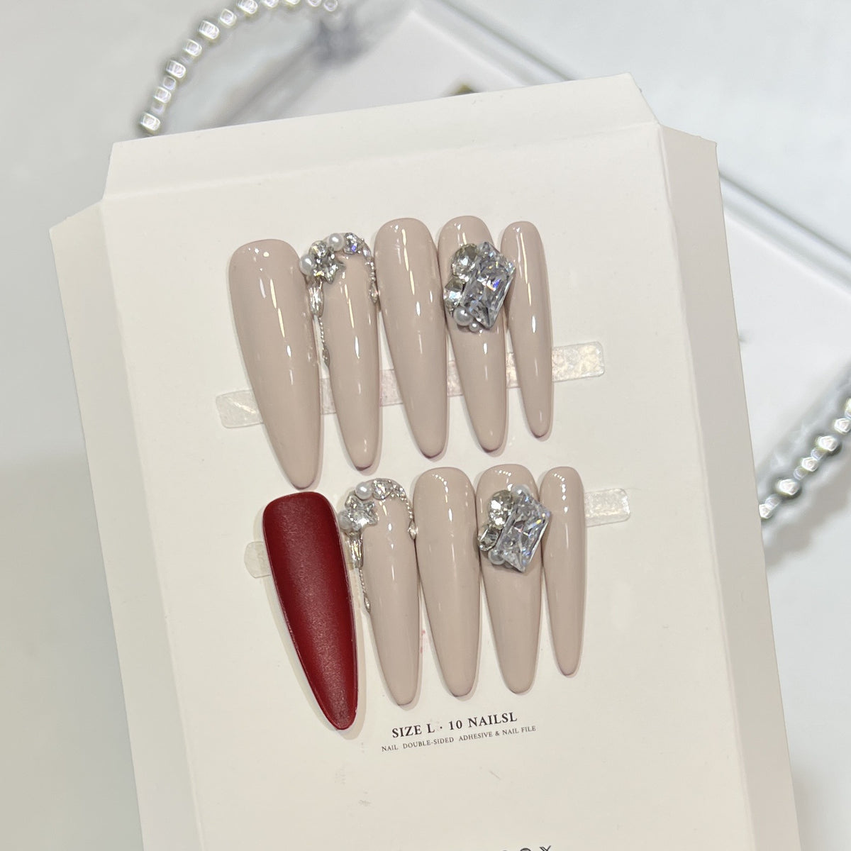 Rhinestone-beschichtetes Stiletto-Nagelkunst-Set Brehn