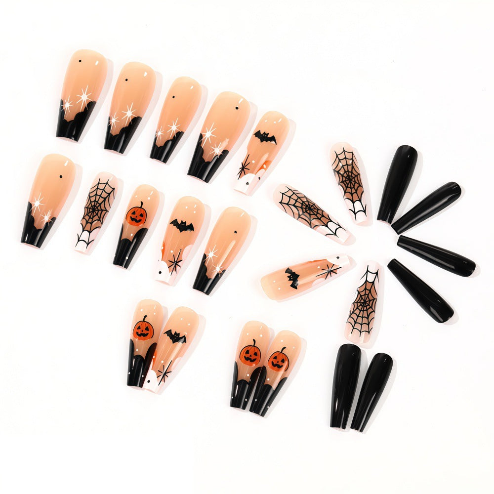 Kreatives Halloween-Nageldesign Brehn