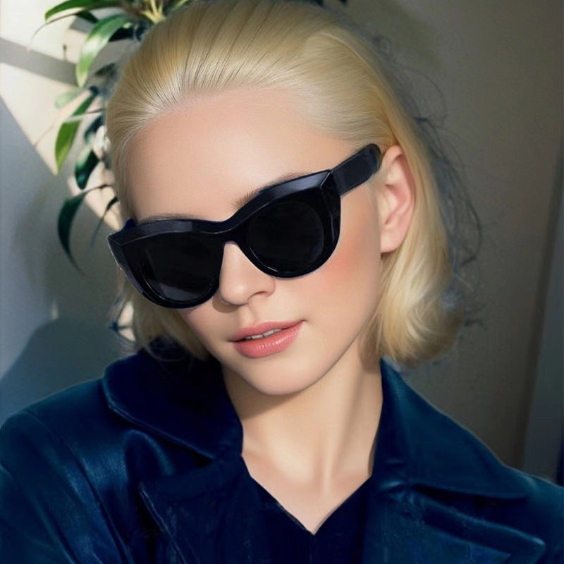 Damen Cat-Eye Sonnenbrille mit transparentem Rahmen und polarisierten Gläsern Brehn