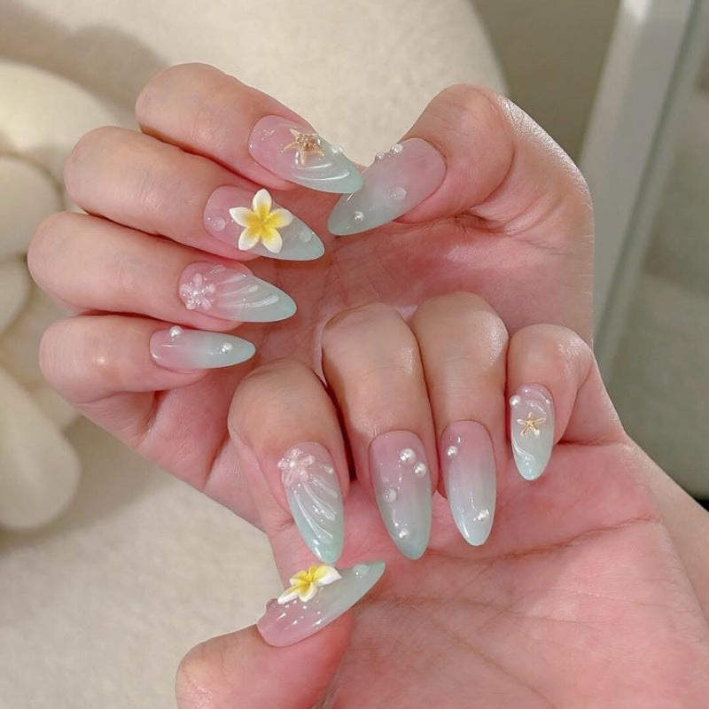 Floral-Accent Press-On Nail Art Kit Brehn