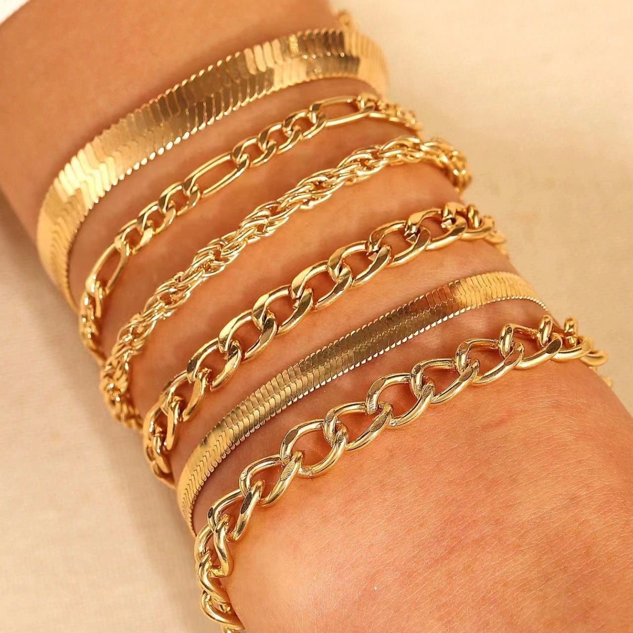Multi-Style Gold Chain Bracelet Set Brehn