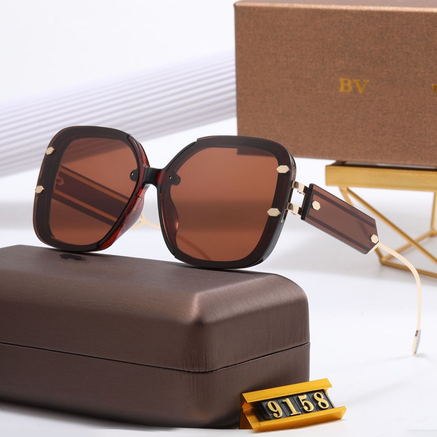 Damen Designer-Sonnenbrille mit extravagantem Rahmen Brehn