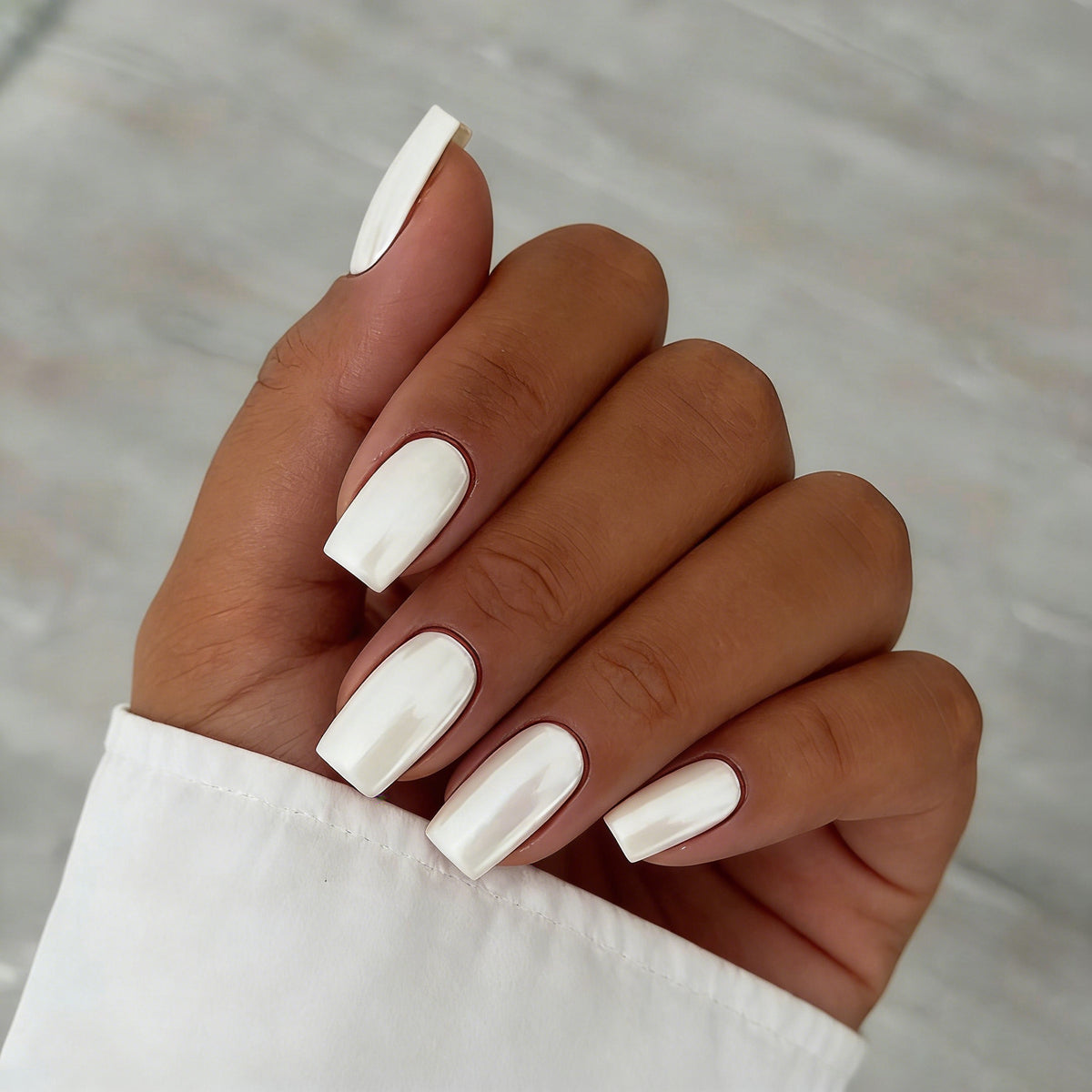 Glänzende Acryl-Nagelveränderungen Brehn