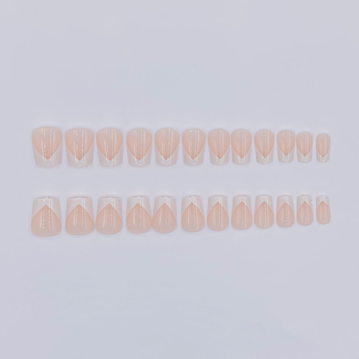 Elegantes Chevron French Tip Nagelset
