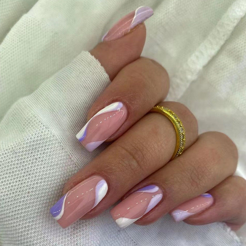 Kunstvolle Nagelkunst mit geometrischen Mustern Brehn