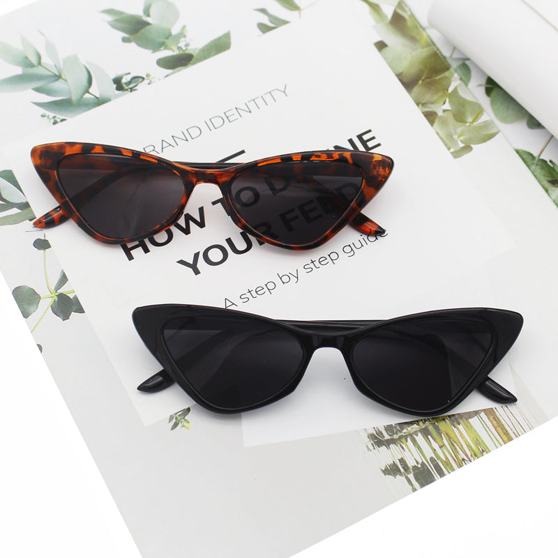 Damen Cat-Eye Sonnenbrille mit sorgfältig gestaltetem Rahmen Brehn