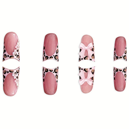 Glamouröse Blumene und Leopardenmuster Press-On Nagelkunst Brehn