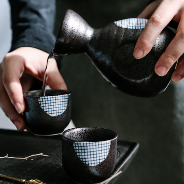 Japanische Sakura Handgefertigte Keramische Sake-Sets | Brehn