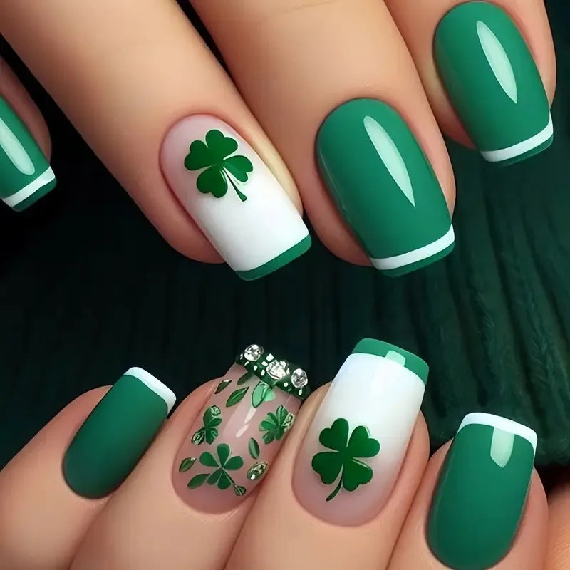 Festliche Shamrock-Nagelkunstverlängerungen Brehn