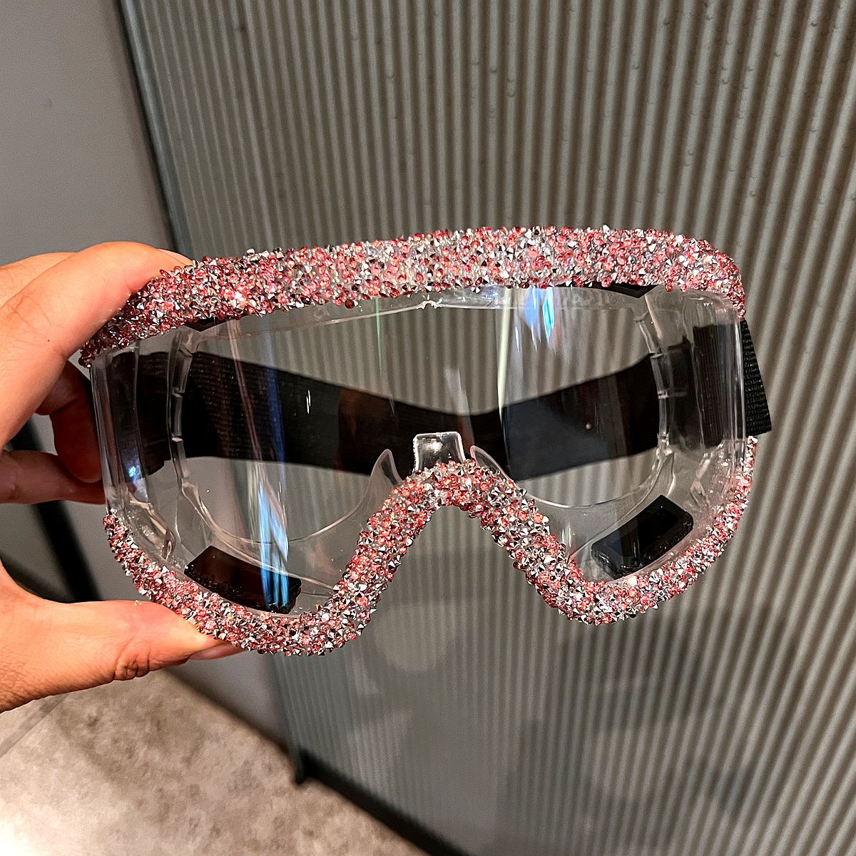 Damen glamouröse Skibrille mit funkelndem Kristallrahmen Brehn