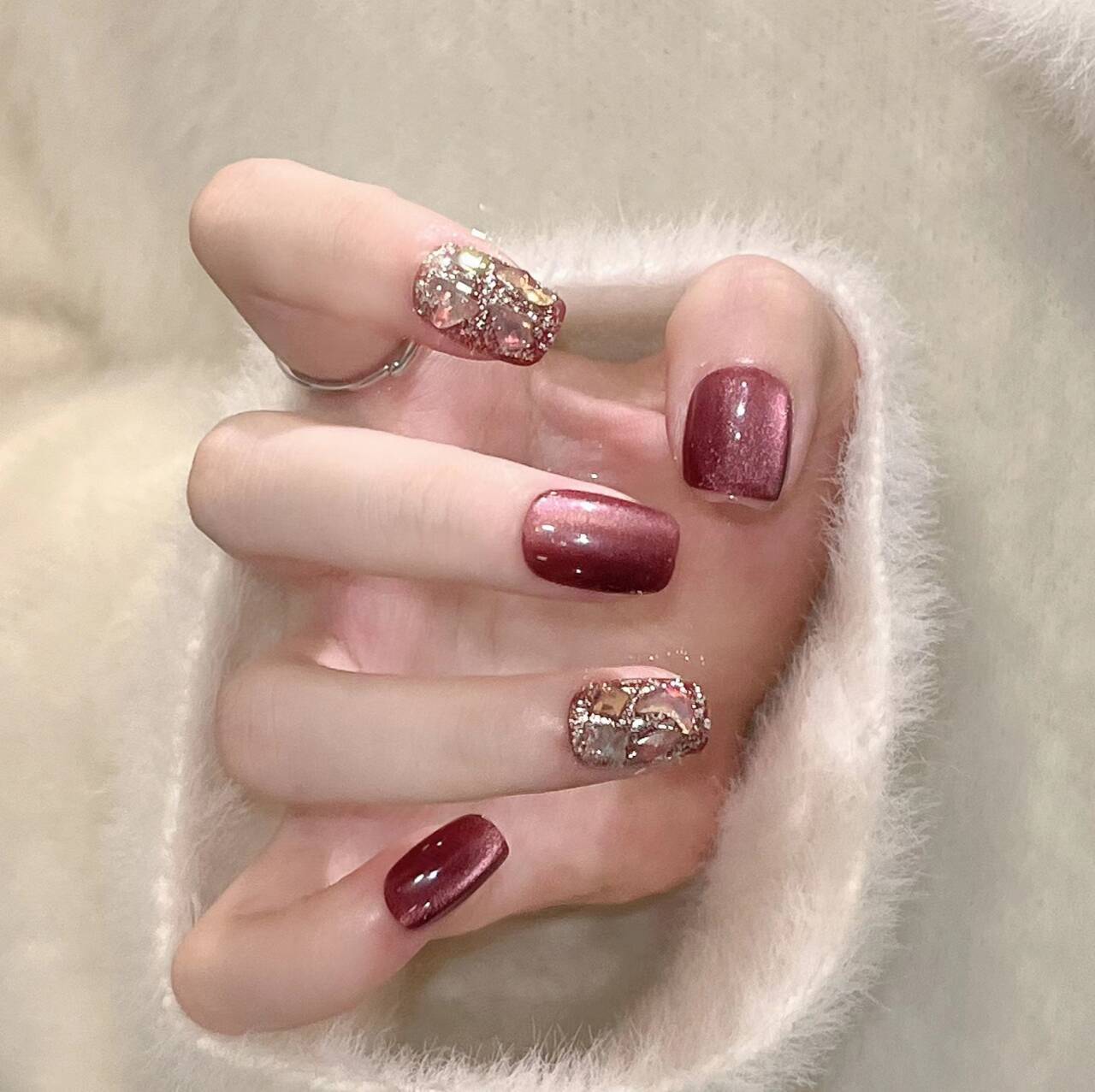 Künstlerisches mit Glitter verziertes Press-On Nagelset Brehn