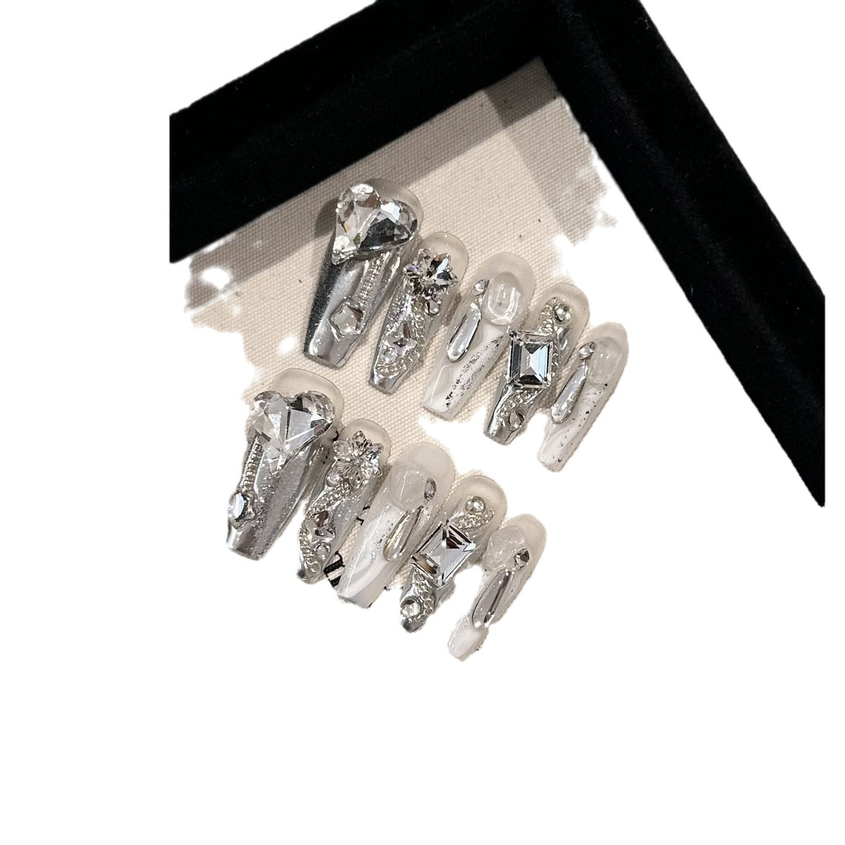 Glamouröse Dekorative Nagelkunst Kollektion