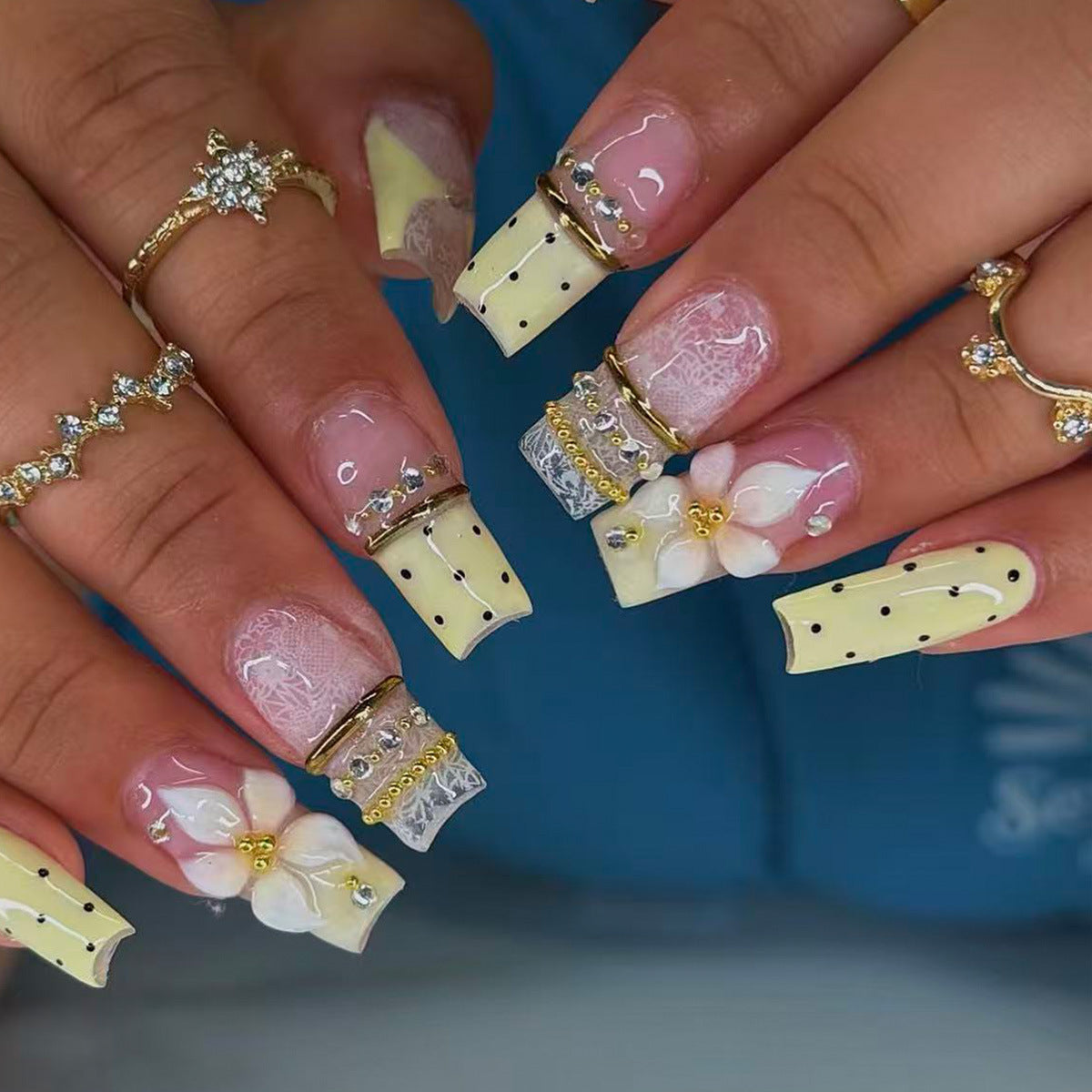 Dekoratives Florales Nagelkunst Set