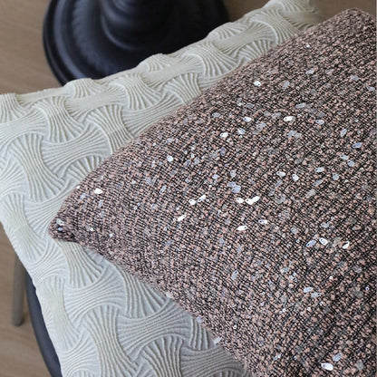 Quadratischer Luxus-Kissenbezug mit glitzernden Pailletten und texturierter Bouclé‑Webung Brehn