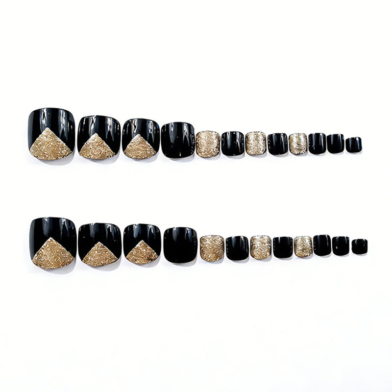 Stilvolle Pediküre Nagelkunst Brehn