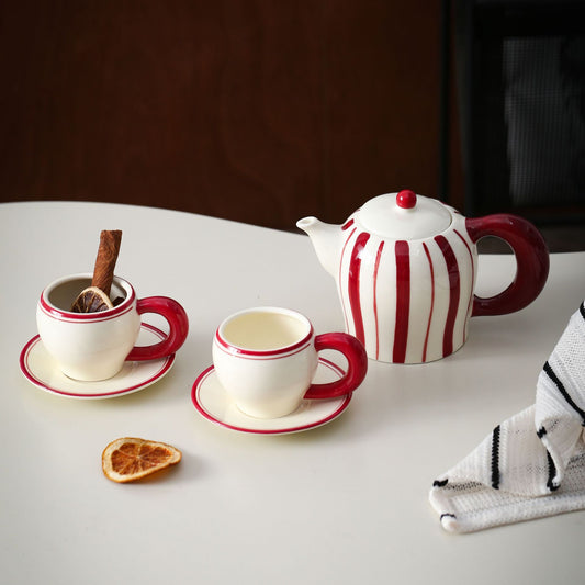 Keramik-Espresso-Tassen-Set mit Untertasse und elegantem Vintage-Henkel