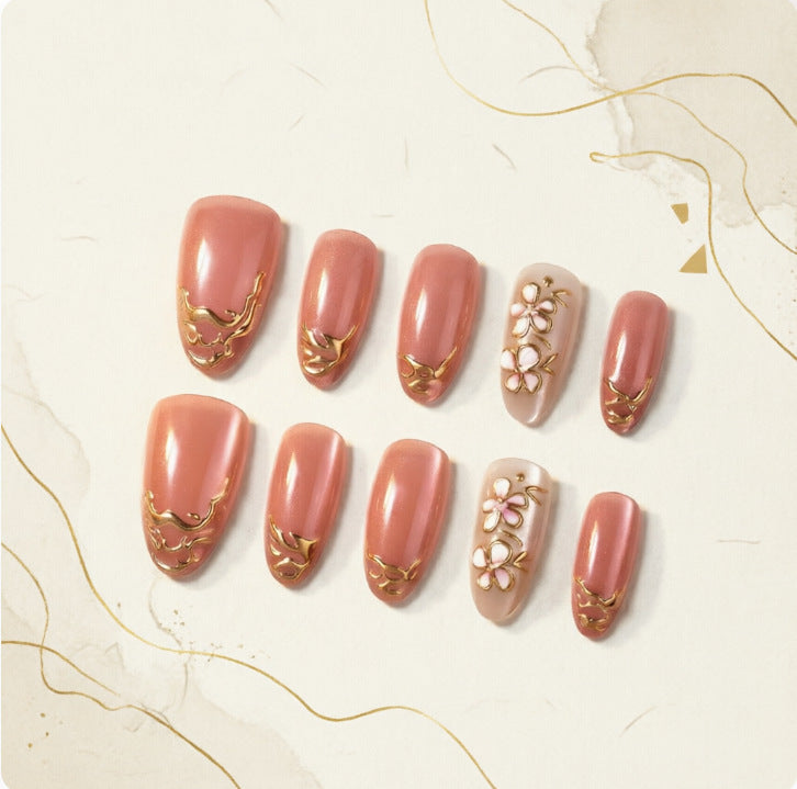 Kunstnägel mit Floralem Design Brehn